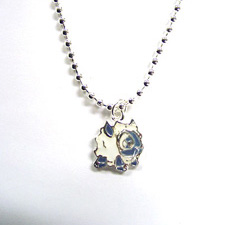 https://images.neopets.com/shopping/products/necklace03_babaa.jpg